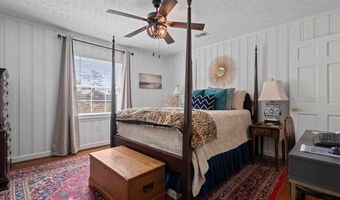 716 Lakeshore Dr, Bennettsville, SC 29512