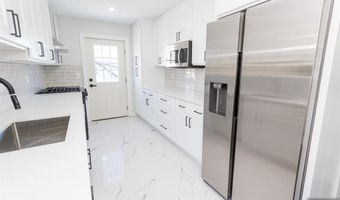 17 Warren Street 2, Bergenfield, NJ 07621