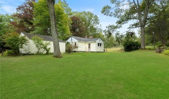 86 Oak St, Hopkinton, RI 02804
