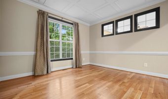 43032 LA RIVA Dr, Ashburn, VA 20148