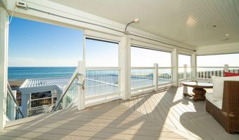 302 Glenn St, Atlantic Beach, NC 28512