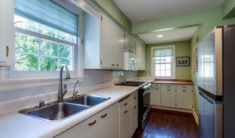 151 Lakewood Blvd, Madison, WI 53704