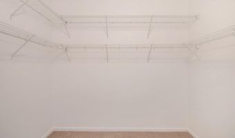 2925 N Knightsbridge Cir, Ann Arbor, MI 48105