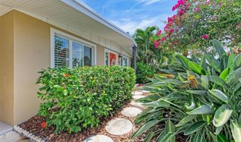 136 CRESCENT Dr, Anna Maria, FL 34216