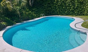 18 Apalachee St, Apalachicola, FL 32320