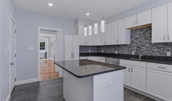 1175 Lonsdale Ave, Lincoln, RI 02865