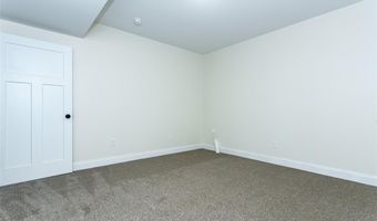 9 Fairway Ct, Alton, IL 62002