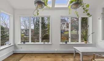 38 Union St, Belfast, ME 04915