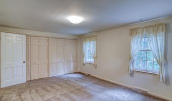 5 STUART Dr, Dover, DE 19901