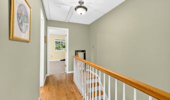 405 Timber Ln 405, Canton, CT 06019
