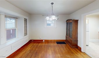 1525 Brown St, Akron, OH 44301