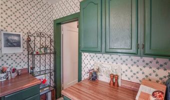 1415 Inwood Rd, Alliance, OH 44601