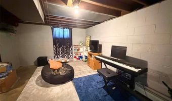 2128 Norside Dr, Alton, IL 62002