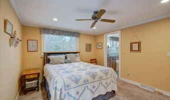 7422 Loy Rd, Arena, WI 53503