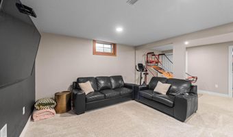 2019 Taylor Cir, Ames, IA 50010