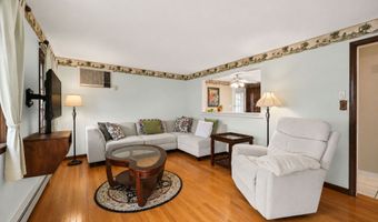 30 Hawthorne St, Bristol, CT 06010