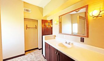 1102 W Brown Ave, Alpine, TX 79830