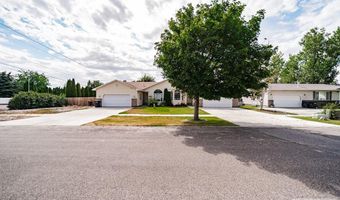 3290 Carolyn Ln, Ammon, ID 83406