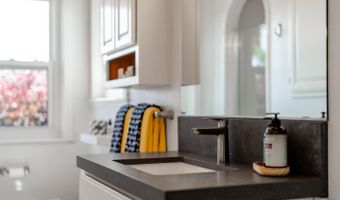129 Santa Cruz Ave, Aptos, CA 95003