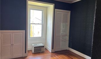 5 Ellwood Pl, Newport, RI 02840