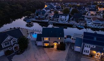 96 Windjammer Ct, Bayville, NJ 08721