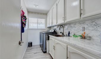 19783 Lara Ln, Apple Valley, CA 92308