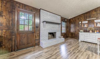 1214 WILDOAK Dr, Anniston, AL 36206