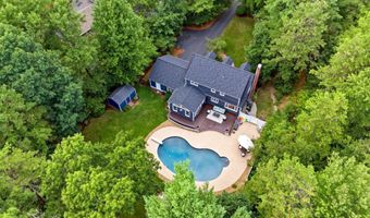 19 Tamarack Ln, Amherst, NH 03031