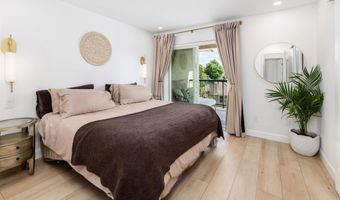 2340 Caringa Way B, Carlsbad, CA 92009