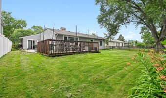 1810 N RIDGE Ave, Arlington Heights, IL 60004