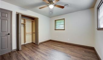 112 Oak St, Arkoma, OK 74901