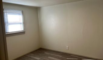 214 Princeton Dr SE 1/2, Albuquerque, NM 87106