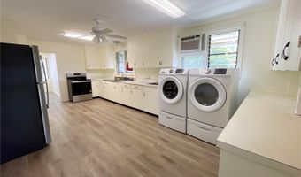 99-801 Halawa Dr, Aiea, HI 96701