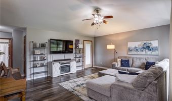 312 Brookshire Ct, Altoona, WI 54720