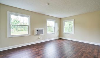 2635 Martin Rd, Akron, OH 44333