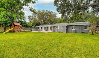 1811 MAPLEWOOD Dr, Orlando, FL 32803
