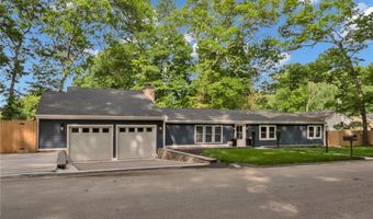 115 Hill Top Dr, Johnston, RI 02919