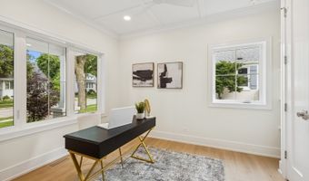 227 S Mitchell Ave, Arlington Heights, IL 60005