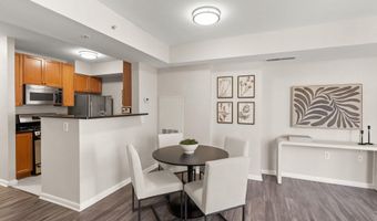 851 N GLEBE Rd 1309, Arlington, VA 22203