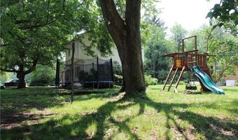 2842 Fairview Dr, Ashtabula, OH 44004
