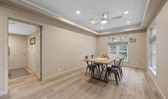 1108 E 3rd St, Anamosa, IA 52205