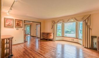 1 WILLOW BROOK Ln, Annandale, NJ 08801