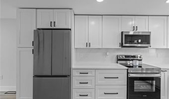 41 Dale Ave D, Johnston, RI 02919