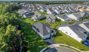61 Milky Way Dr, Barnegat, NJ 08005