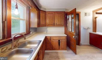 239 HAMPSHIRE St, Bloomington, MD 21523