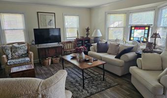 10 Wilkie Blvd, Beesleys Point, NJ 08223