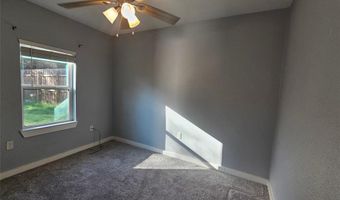 202 S Trappier St, Alvord, TX 76225