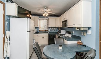 336 13th Ave SW 1, Altoona, IA 50009