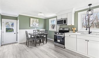 47 Shady Lea Rd, North Kingstown, RI 02852