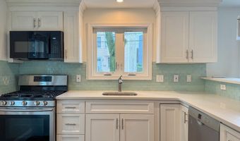 212 W 6th St 212, Boston, MA 02127